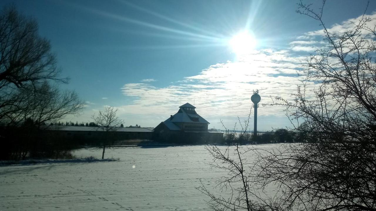 Ubytovani Sarka Čistá Bagian luar foto