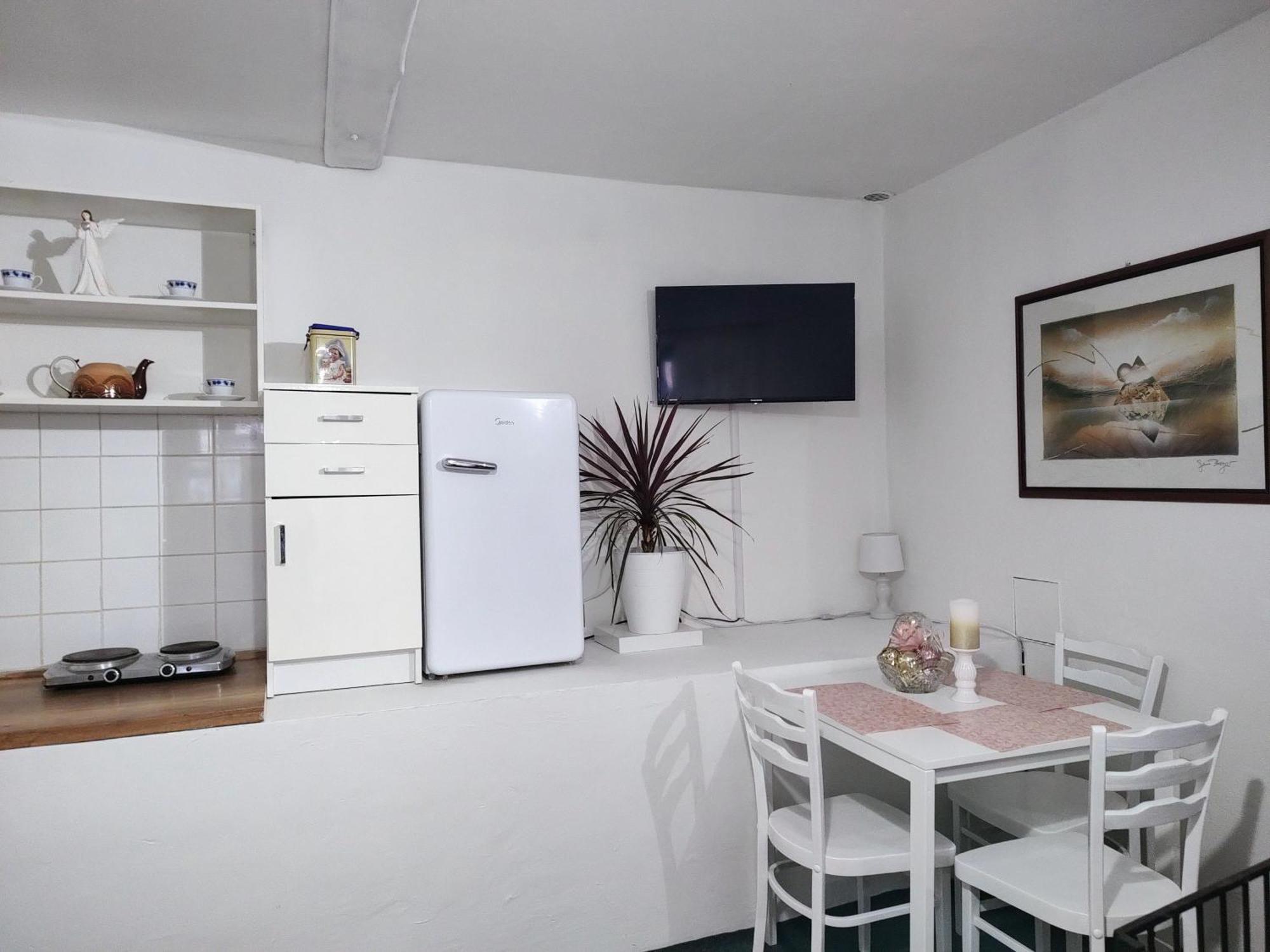Ubytovani Sarka Čistá Bagian luar foto