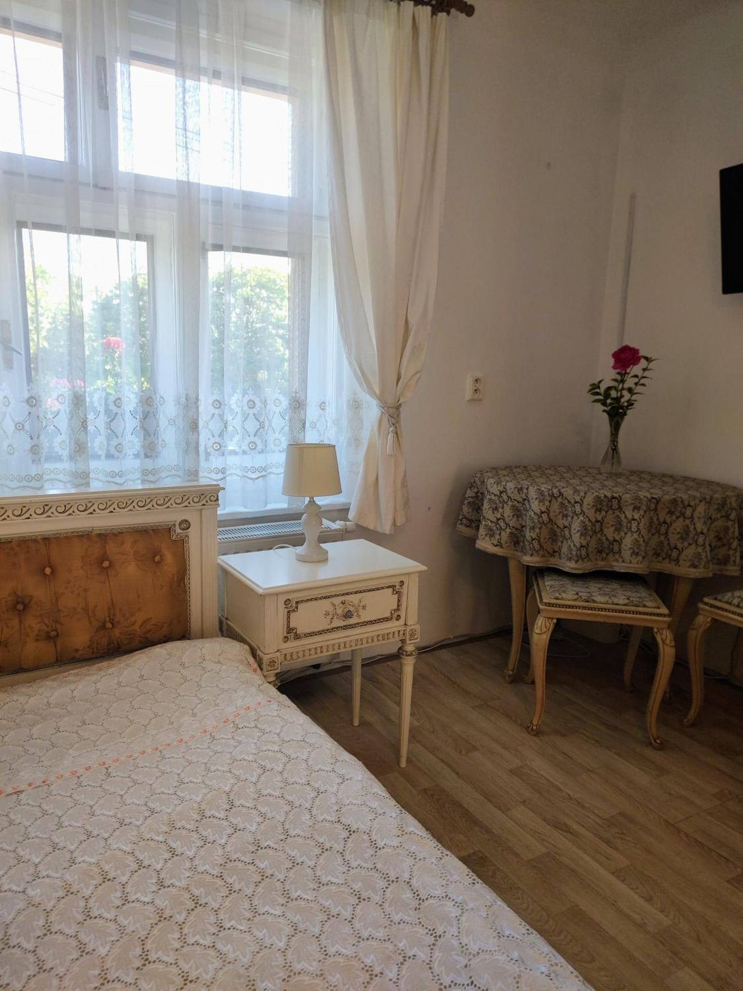 Ubytovani Sarka Čistá Bagian luar foto